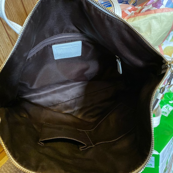White Coach Tote Bag- light used. - Picture 5 of 9